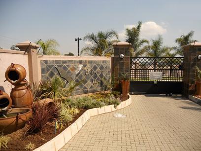 Front View of property in Randpark Ridge